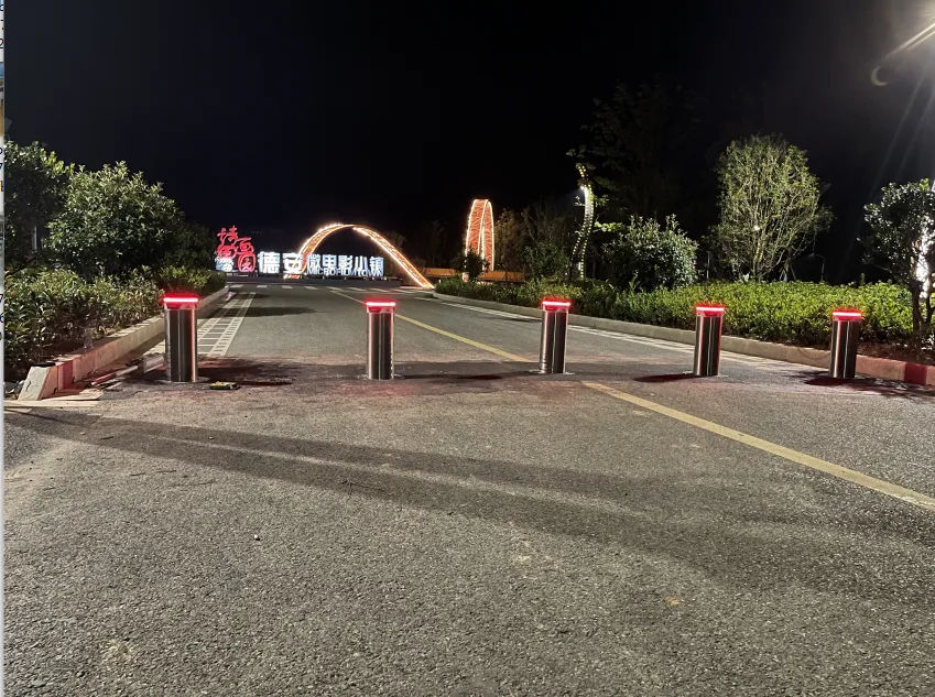 新疆商場(chǎng)門口升降柱