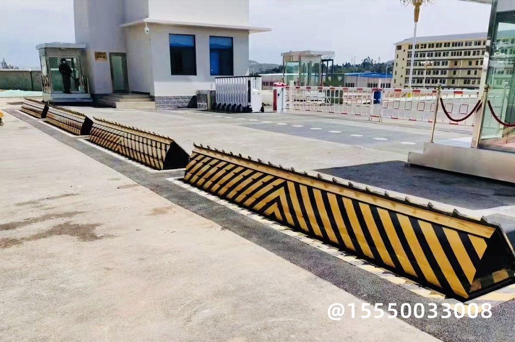 防汛搶險(xiǎn)沖鋒舟路障機(jī)(圖1)